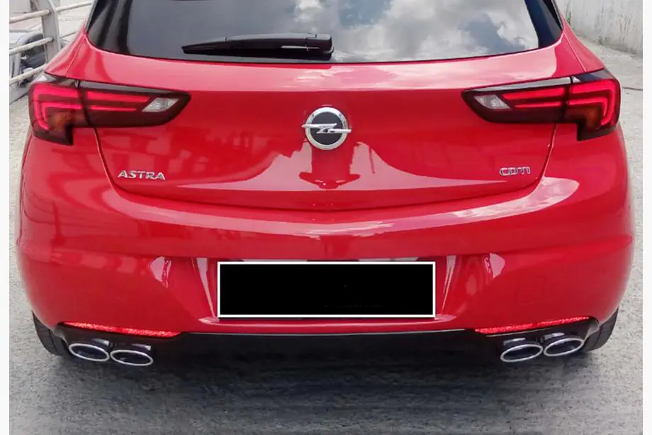 Opel Astra K 2016–2021 Takadiffuusori DPT V-1 (HB, kiiltävä musta) Image
