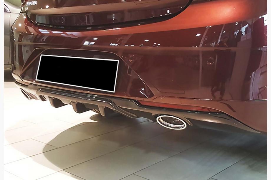 Opel Insignia 2017–2022 Takadiffuusori DPT (SD, kiiltävä musta) Image