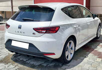 Seat Leon 2013–2020 Takadiffuusori DPT V-3 (2013-2016, kiiltävä musta) kuva 1