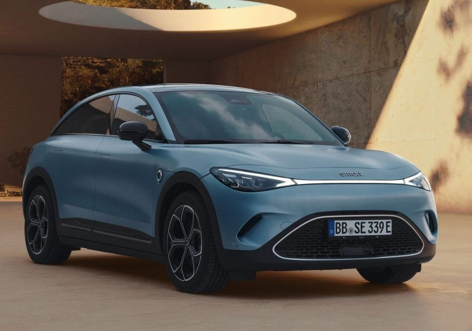 Katsaus moderniin ja tyylikkääseen mini-crossovereihin: Smart #3