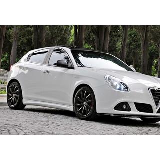 DPT helmalevikkeet (kiiltävä musta) Alfa Romeo Giulietta 2010–2020 kuva 1