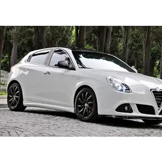 DPT helmalevikkeet (kiiltävä musta) Alfa Romeo Giulietta 2010–2020 kuva 1