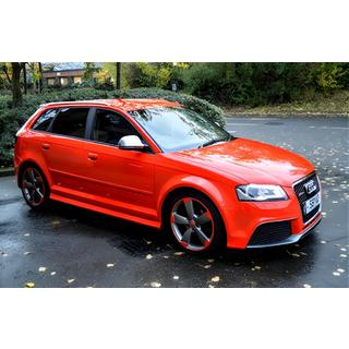 DPT helmasarja sivuhelmat (2005-2008, kiiltävä musta) Audi A3 2003–2012
