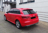 Audi A3 2012–2020 Sivukynnyshelmat DPT (HB, kiiltävä musta) kuva 4