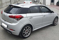 Hyundai I-20 2014–2020 DPT helmapalat (2014-2018, musta kiiltävä) kuva 3