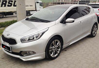 Kia Ceed 2012–2018 Sivukynnykset DPT (2012-2015, kiiltävän musta) kuva 3