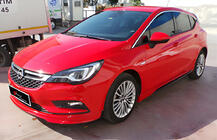 Opel Astra K 2016–2021 Sivuhelmat DPT V-1 (musta kiiltävä) kuva 1