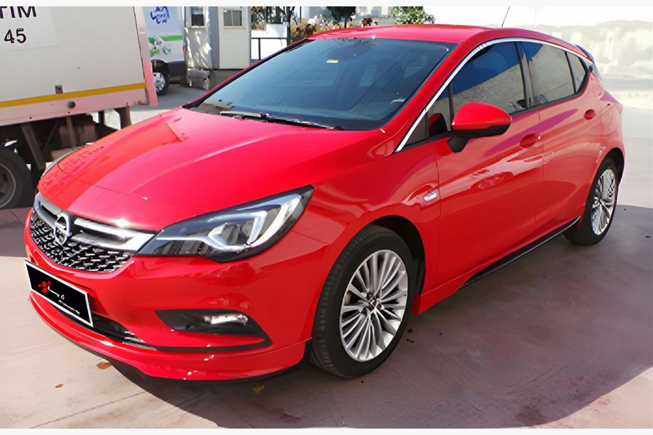 Opel Astra K 2016–2021 Sivuhelmat DPT V-1 (musta kiiltävä) Image