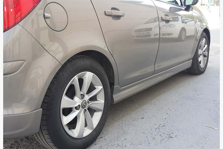 Opel Corsa D 2007–2014 Helmalevikkeet DPT V-3 (kiiltävän musta) Image