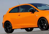 Seat Ibiza 2010–2017 Kylkihelmat DPT V-1 (Coupe, kiiltävä musta) kuva 1