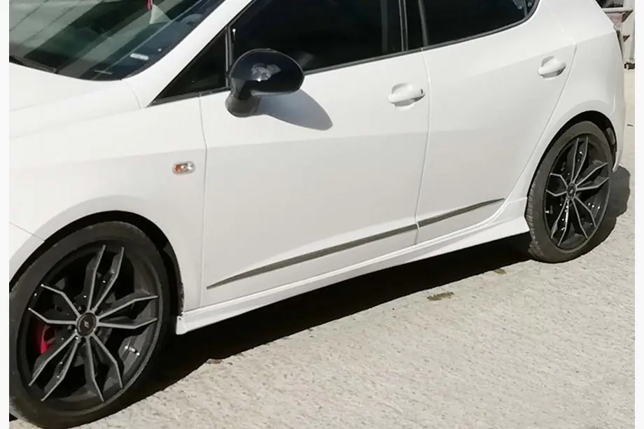 Seat Ibiza 2017– Helmalevikkeet DPT V-3 (kiiltävän musta) Image