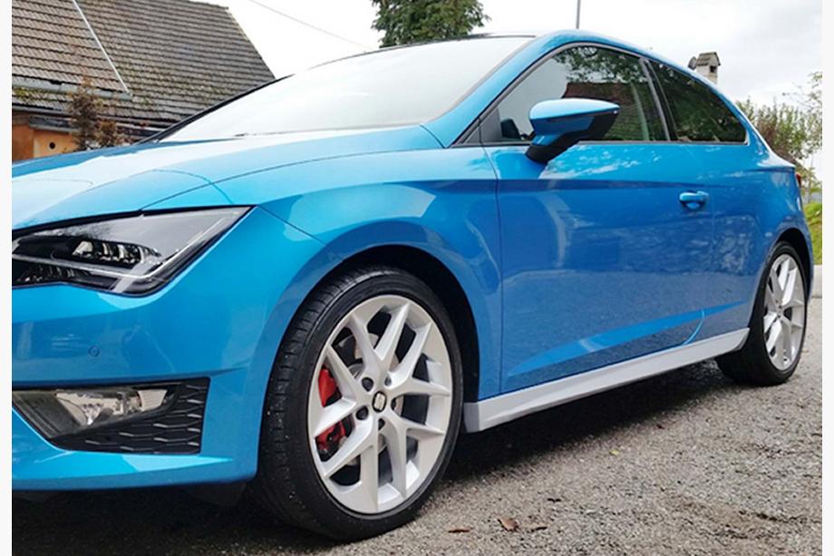 Seat Leon 2013–2020 Helmalevikkeet DPT V-1 (maalattavaksi) Kuva 1