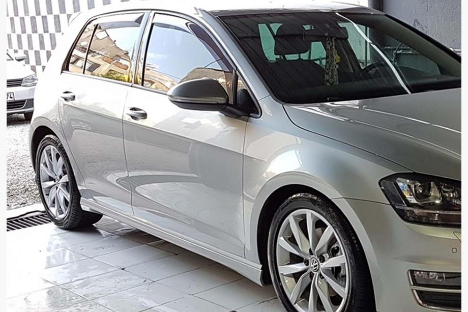 Volkswagen Golf 7/E-Golf 2012–2020 Helmalevikkeet DPT V-9 (kiiltävä musta) Image