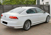 Volkswagen Passat B8 2015–2023 DPT helmaspoilerit (maalattavaksi) kuva 4