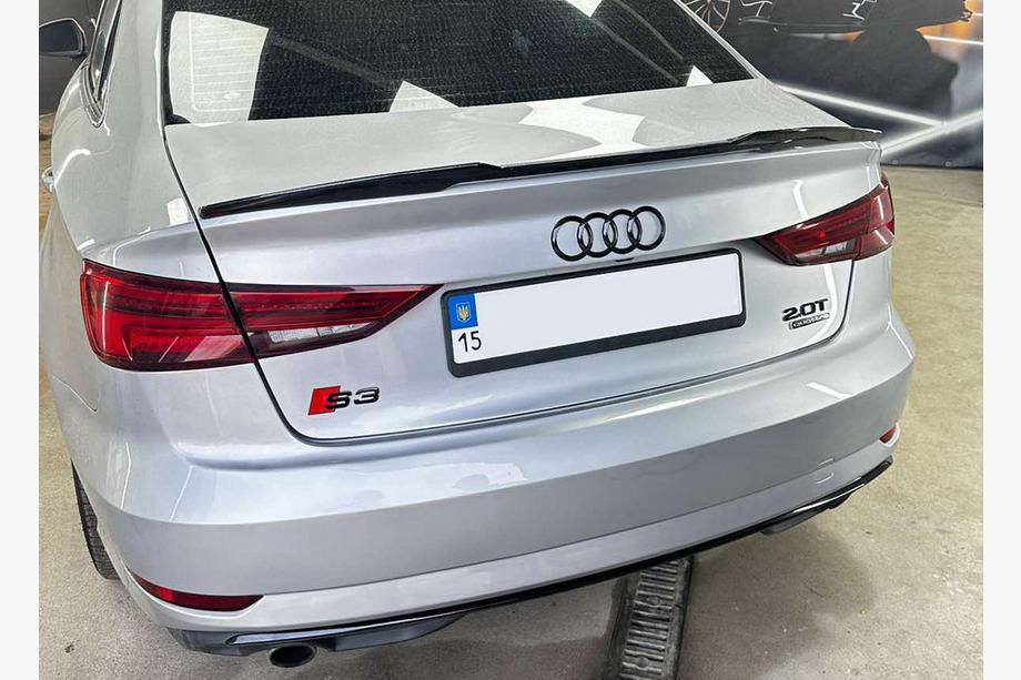 Audi A3 2012–2020 Spoileri DPT V-5 (kiiltävä musta) Image