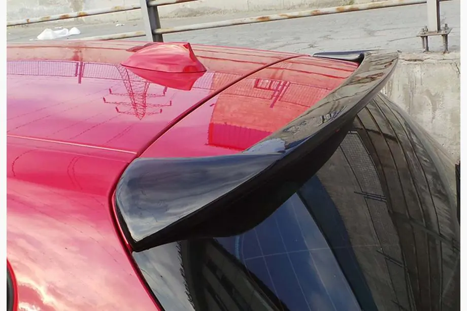 BMW 1-sarja F20/F21 2011–2019 DPT V1 -spoileri (F20/F21, kiiltävä musta) Image