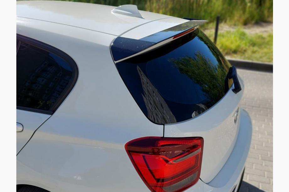 BMW 1-sarja F20/F21 2011–2019 DPT V2 -spoileri (F20/F21, kiiltävä musta) Image