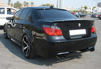 BMW 5-sarja E60/E61 2003–2010 Takaikkunan spoileri DPT V-3 (musta kiiltävä) kuva 3