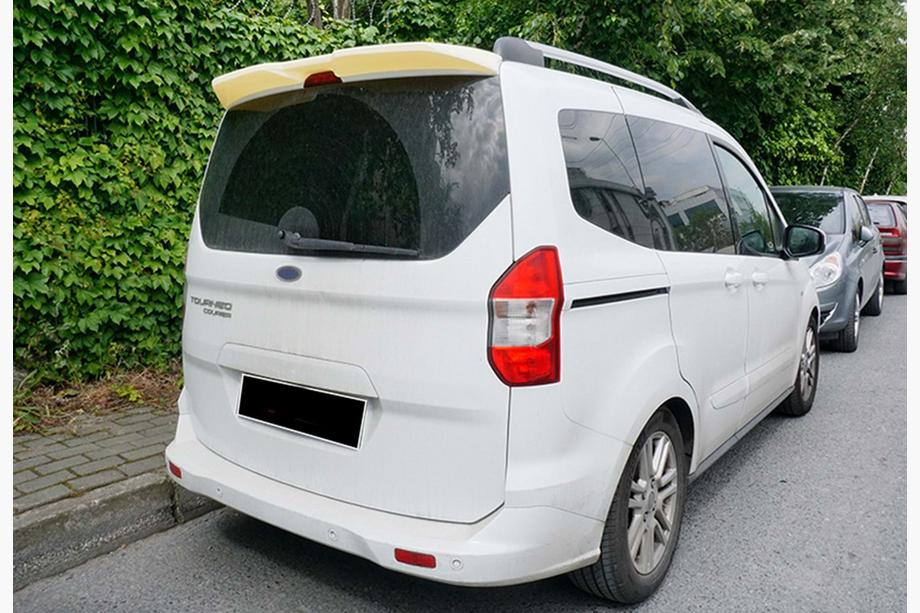 Ford Courier 2014–2023 DPT-spoileri (kiiltomusta) Image