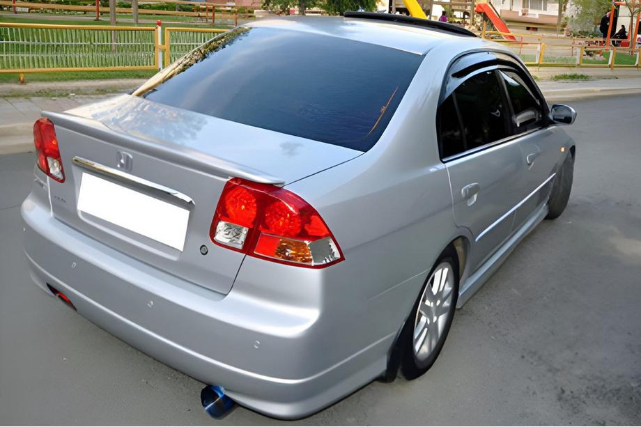 Honda Civic Sedan VII 2001–2006 DPT-spoileri (kiiltomusta) Image