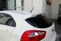 Kia Rio 2012–2017 Spoileri DPT (HB, kiiltomusta) kuva 1