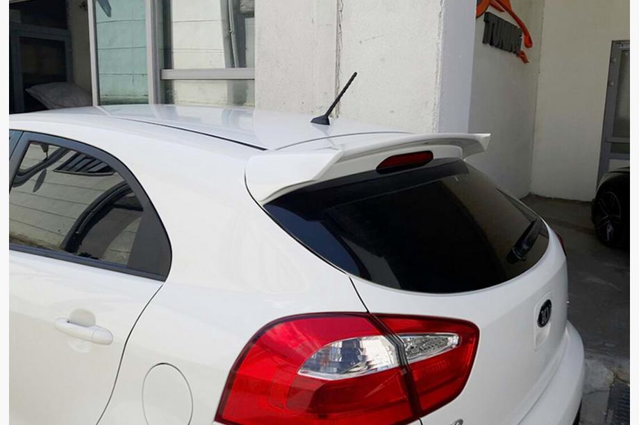 Kia Rio 2012–2017 Spoileri DPT (HB, kiiltomusta) Image