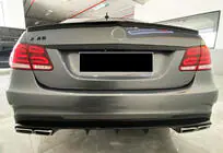 Mercedes E-sarja W212 2009–2016 Spoileri DPT V-1 (kiiltävän musta) kuva 2