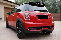 Mini Clubman R55/R56 2007–2014 Spoileri DPT R56 (kiiltomusta) kuva 1