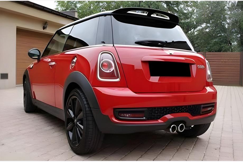Mini Clubman R55/R56 2007–2014 Spoileri DPT R56 (kiiltomusta) Image
