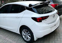 Opel Astra K 2016–2021 Spoileri DPT V-1 (kiiltävän musta) kuva 2