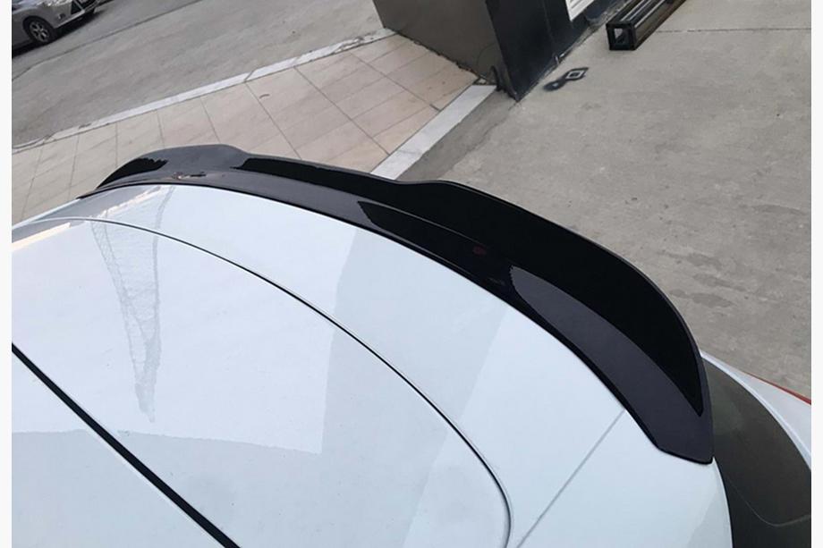 Renault Clio V 2019– Spoileri DPT V-1 (kiiltävän musta) Image