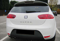 Seat Leon 2005–2012 Spoileri DPT V-4 (2009-2012, kiiltävä musta) kuva 1