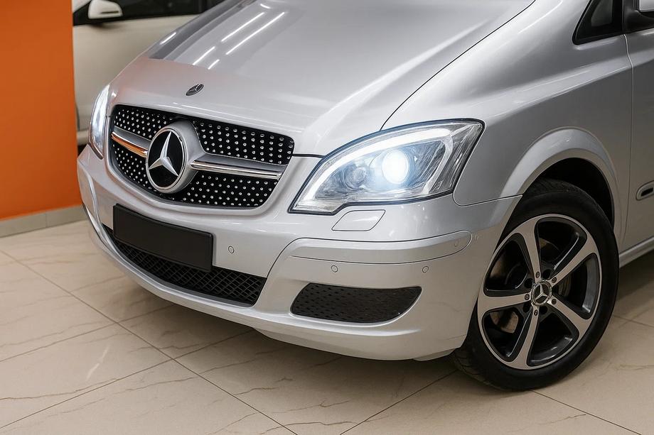 Mercedes Vito W639 2004–2014 Etusäleikkö Diamond Silver (2010-2014) Image