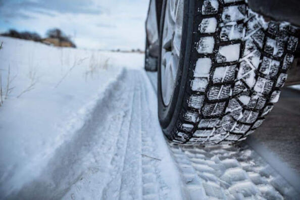 Mitkä autonrenkaat ovat parhaat ajoon lumella?