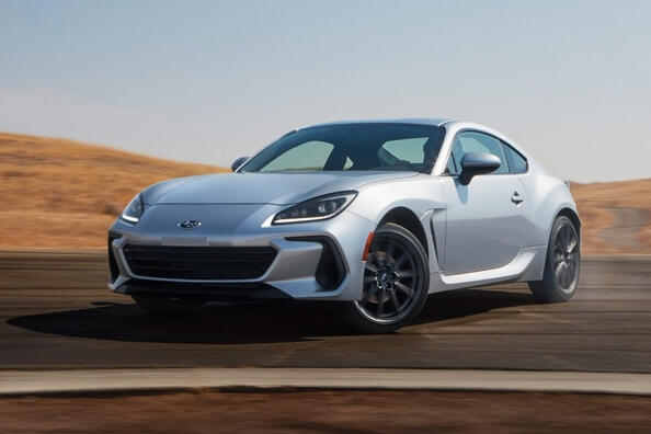 Subaru BRZ II -sukupolvi: urheilucoupé tosiharrastajille