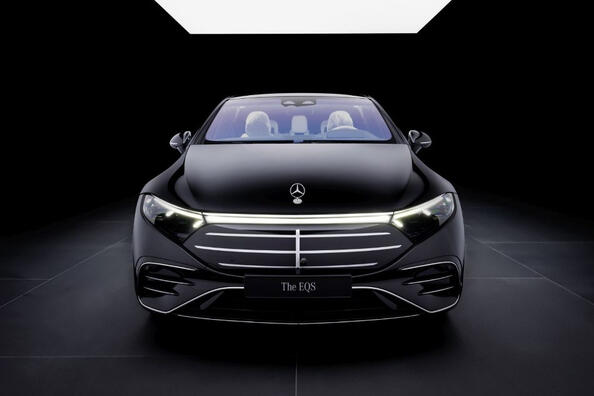 Mercedes-Benz EQS -sedanin koeajo: facelift 2024