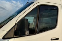 Mercedes Sprinter W907/W910 2018– Ura-asenteiset ikkunatuuliohjaimet (2 kpl, HIC) kuva 6