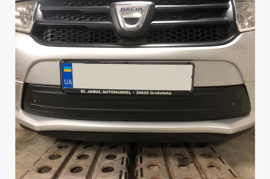 Dacia Sandero 2013–2020 Alasäleikön talvisuoja Matta Image