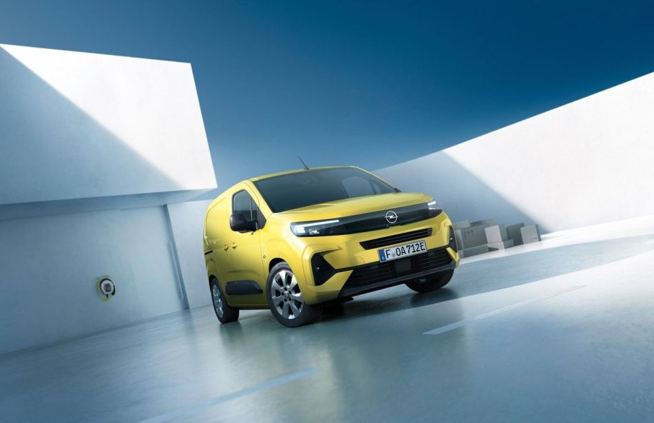 Opel Combo Cargo 2024 - koeajo