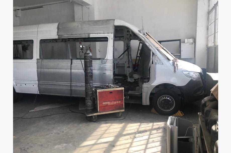 Mercedes Sprinter W906 2006–2018 Koripidennyssarja Image