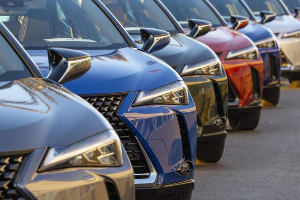 Minkä värinen auto kannattaa ostaa? Näin valitset auton värin