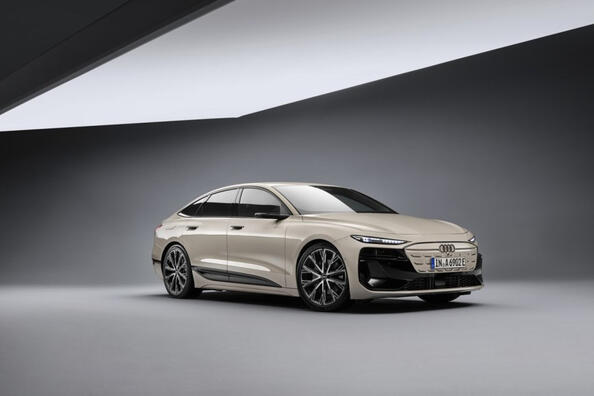 Audi A6 e-tron Sportback: liftbackin koeajo