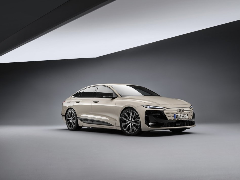 Audi A6 e-tron Sportback: liftbackin koeajo