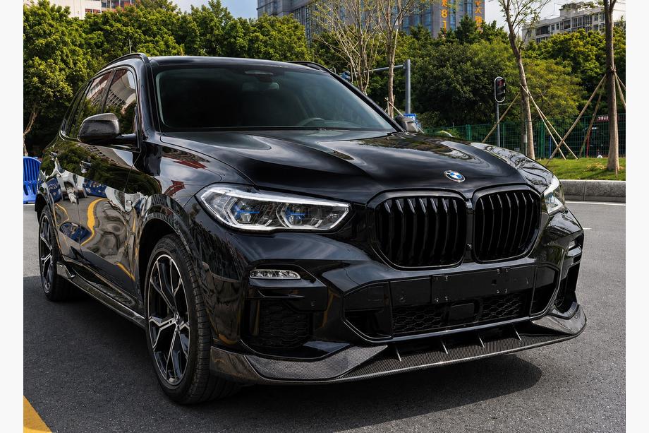 BMW X5 G05 2019–2026 Etupuskurin lip-spoileri Paradigm V-1 (2018-2022, aitoa hiilikuitua) Kuva 1