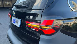 BMW X5 F15 2013–2018 Facelift-muunnossarja X5M F95 2024 -malliin (ilman takaluukun vaihtoa) kuva 5