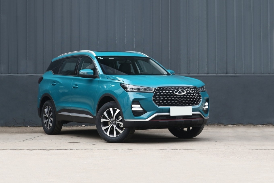 Chery Tiggo 7 PRO: modernin crossoverin koeajo