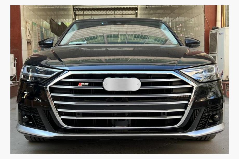 Audi A8 2018– Etupuskuri (ennen faceliftia) (S7) Image