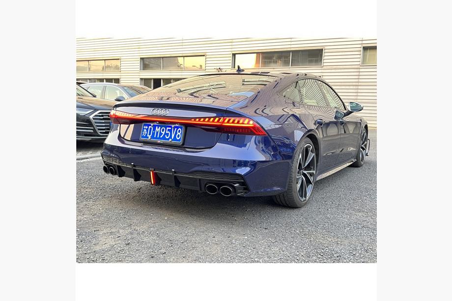 Audi A7 2018– Takadiffuusori S-Style pakoputkenpäillä Image