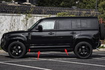 Land Rover Defender 2019– Ovilistasarja kuva 2