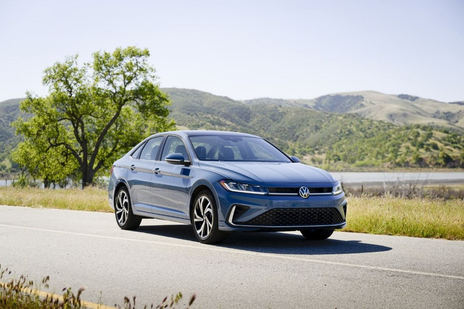 Volkswagen Jetta 2025 -koeajo: VII sukupolven facelift
